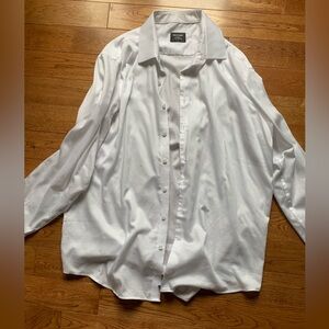 Men’s white dress shirt